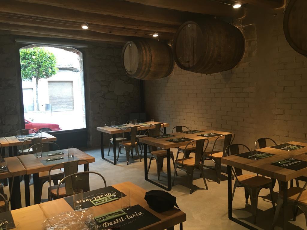 Hostal 1888 Gironella Bagian luar foto